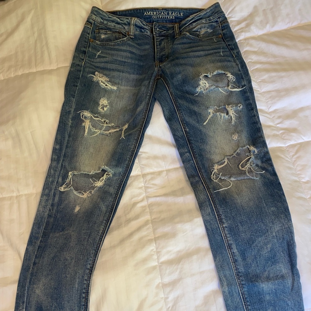 American eagle Tomgirl jean size 2
